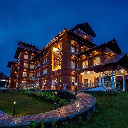 Kumbanad Heritage Hotel Vennikulam Exteriör bild